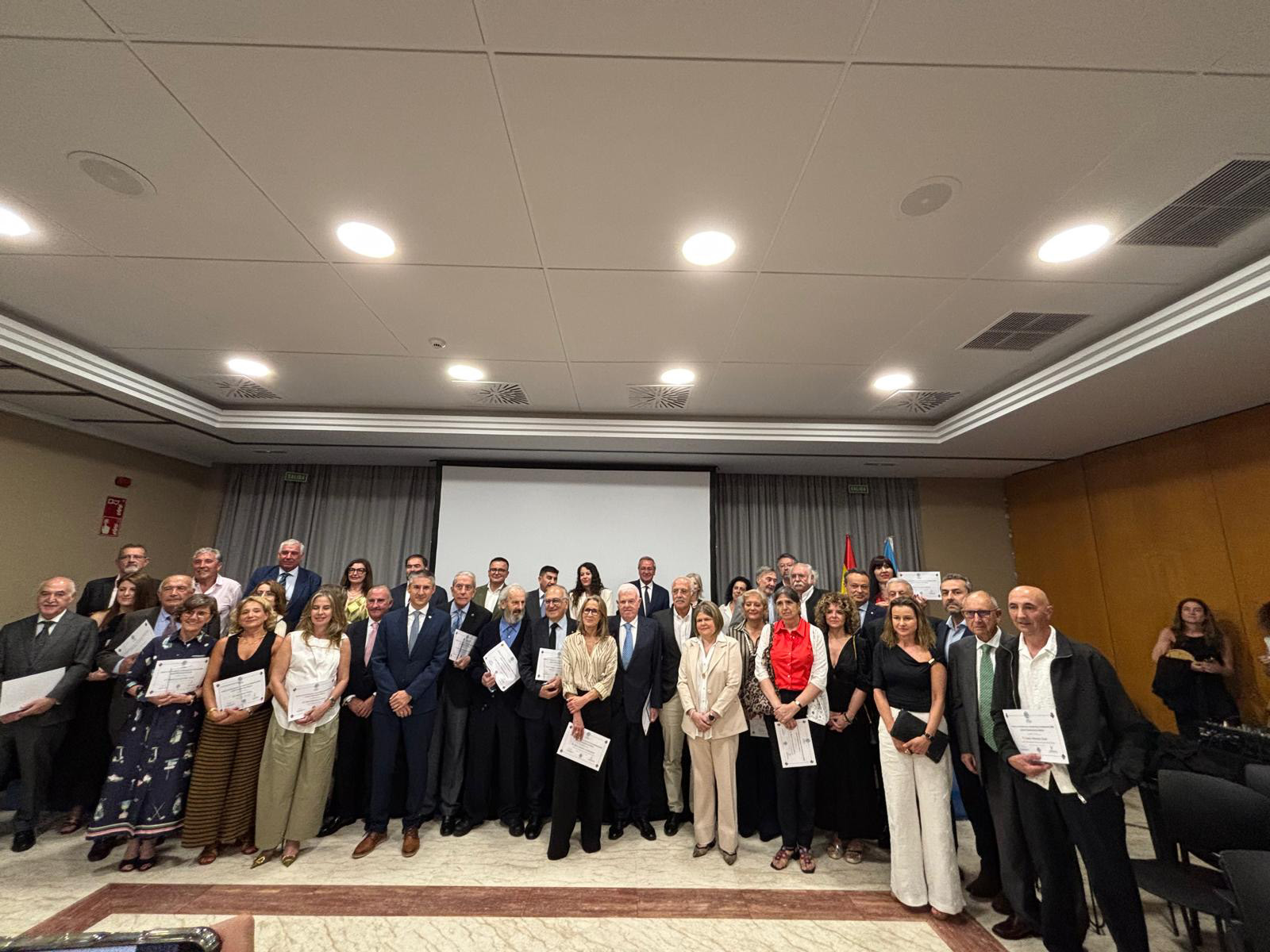 Foto de familia del evento de Unión Profesional de Galicia 